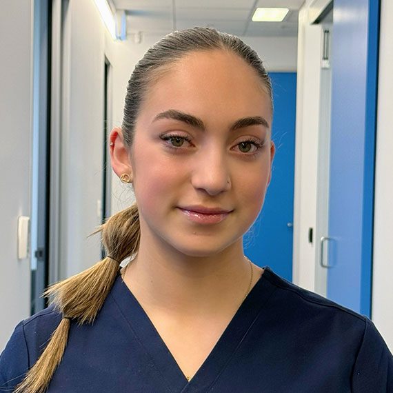 Banyule Dental - Monique, Dental Assistant